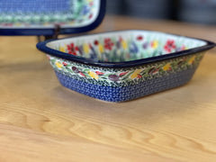 CLEARANCE Unikat Lipped Baker